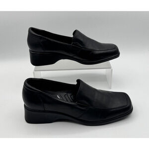 Gelron 2000 Earth Shoe Black Leather Loafer with Heel, Size 6 1/2, Pre-owned